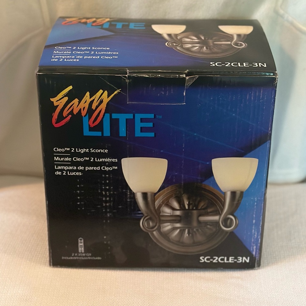 Easy lite Cleo 2 light Sconce New!